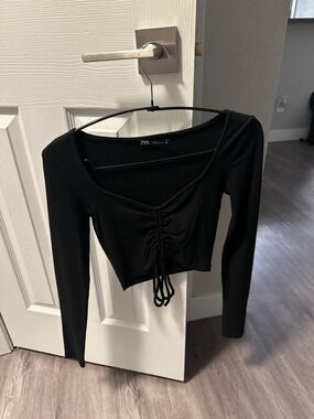 ZARA Black Ruched Front Long Sleeve Crop Top